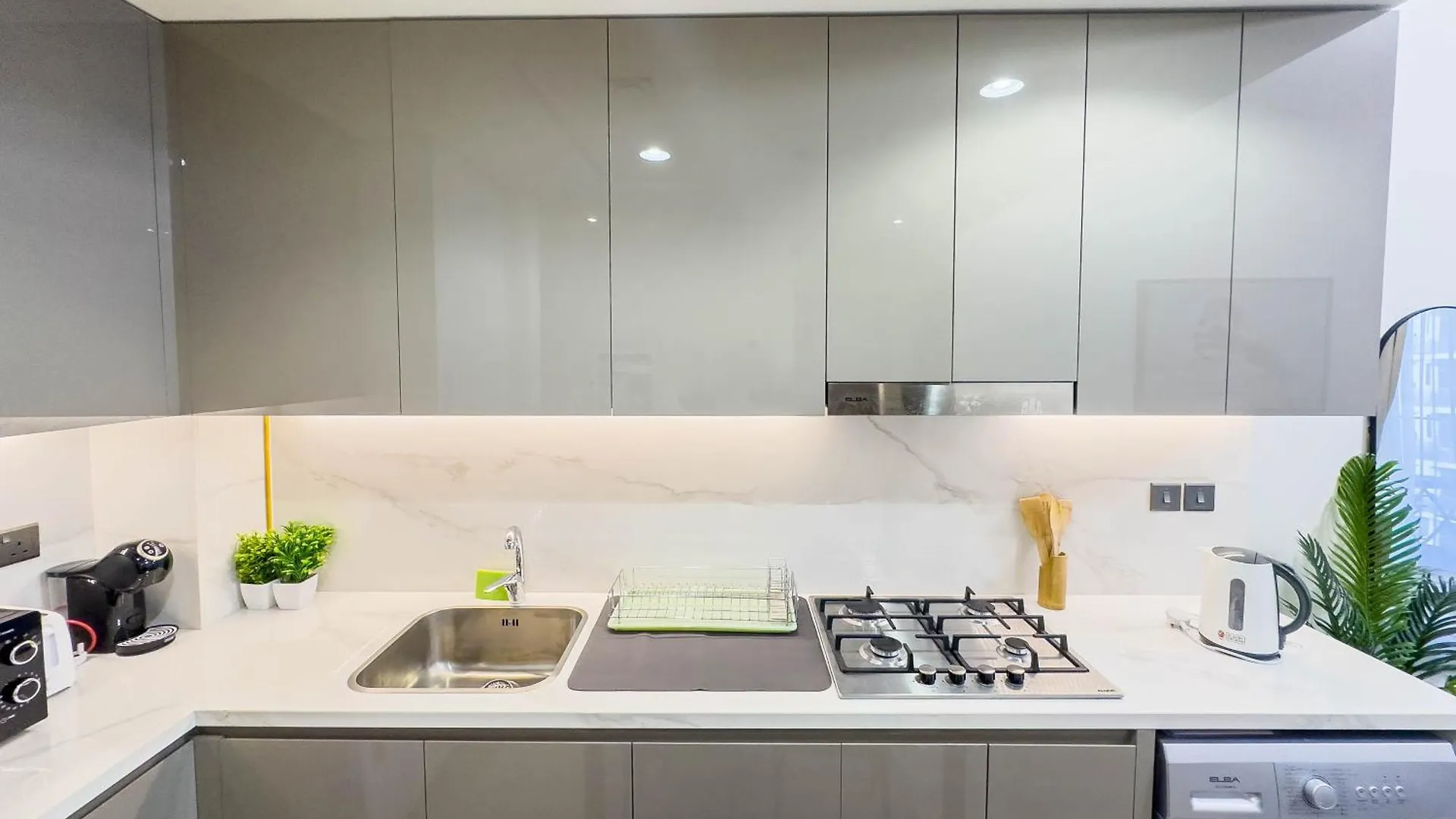 Cozy Studio Oasis In Meydan City Dubai United Arab Emirates