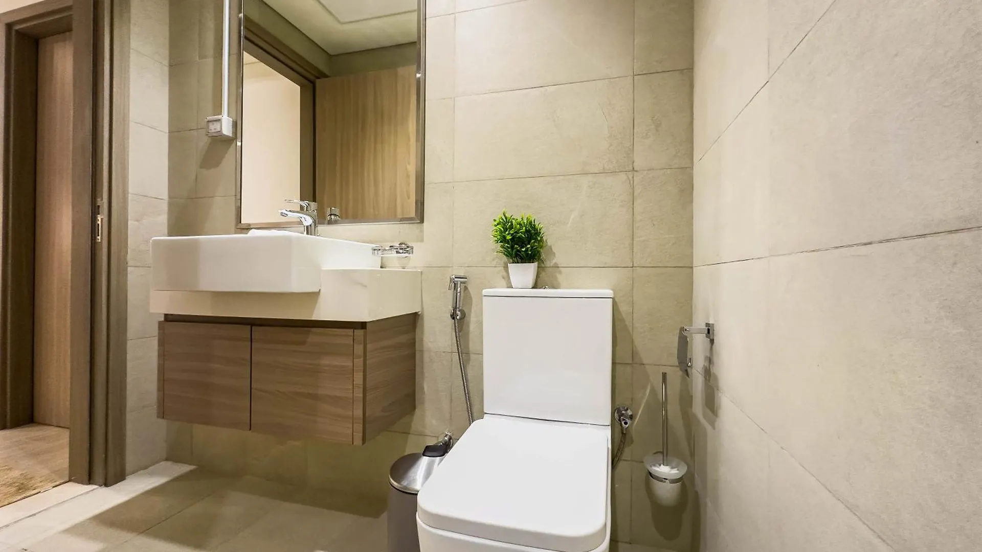 Cozy Studio Oasis In Meydan City Dubai 0*,