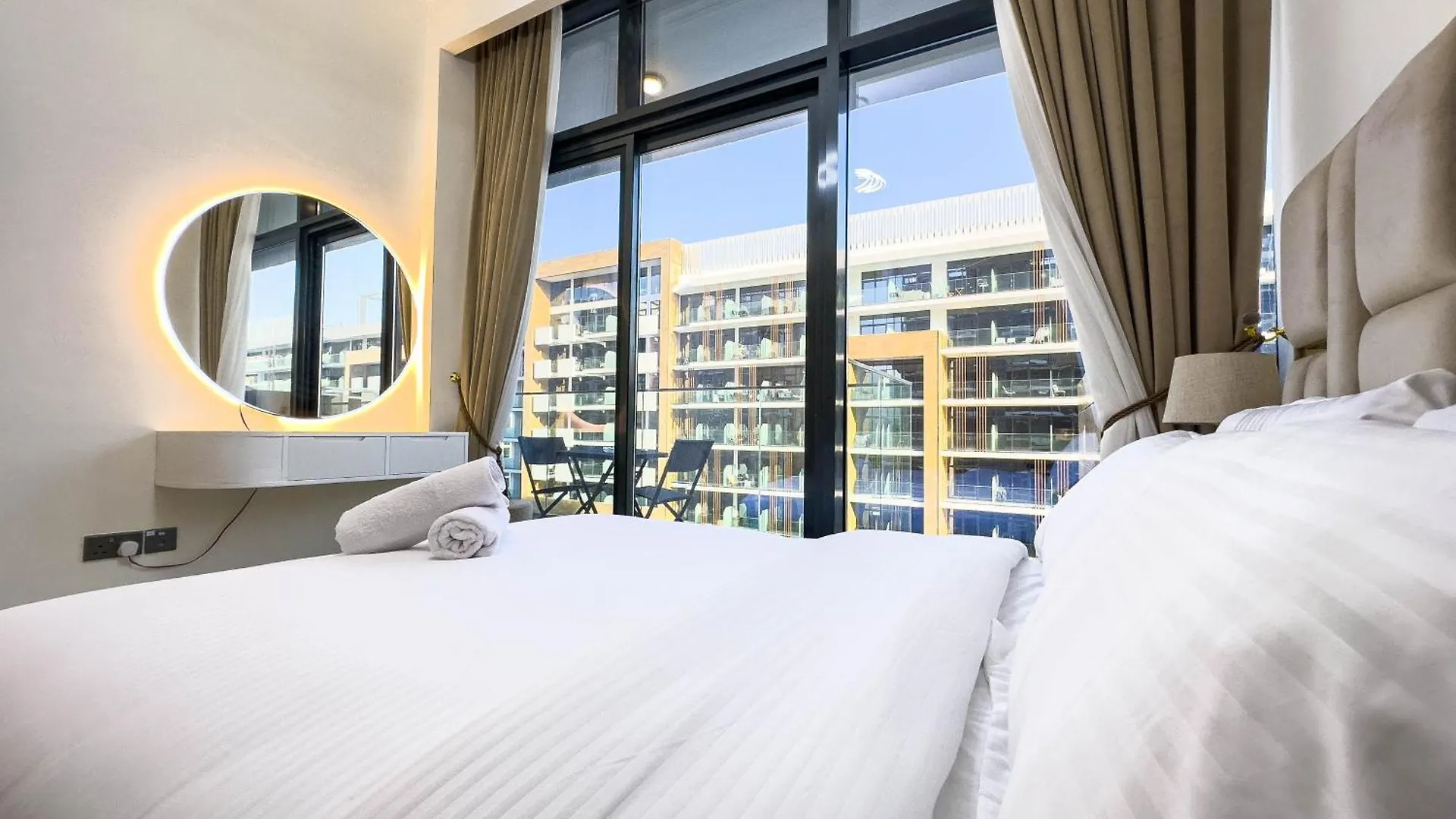 Cozy Studio Oasis In Meydan City Dubai